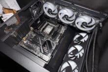 Der Einbau eines Mainboads mit ATX-Formfaktor