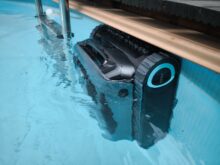 Die Poolleiter wurde ursprünglich angeschnitten, dann aber doch umfahren.