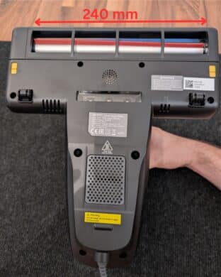 Unterseite des Jimmy BX8 mit 240 mm breiter Düsenöffnung