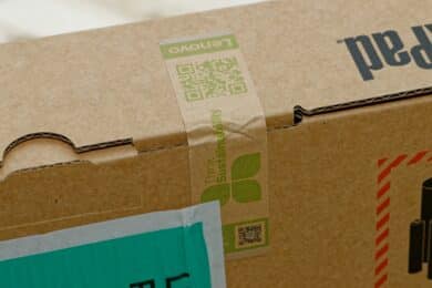 Siegel auf der Thinkpad-Schachtel