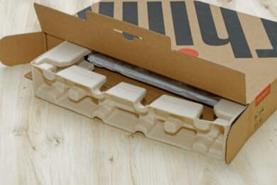 Braunes Verpackungsmaterial eines Thinkpads