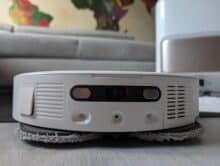 Rückseite des Roboters mit Sensoren und Moppmodulen